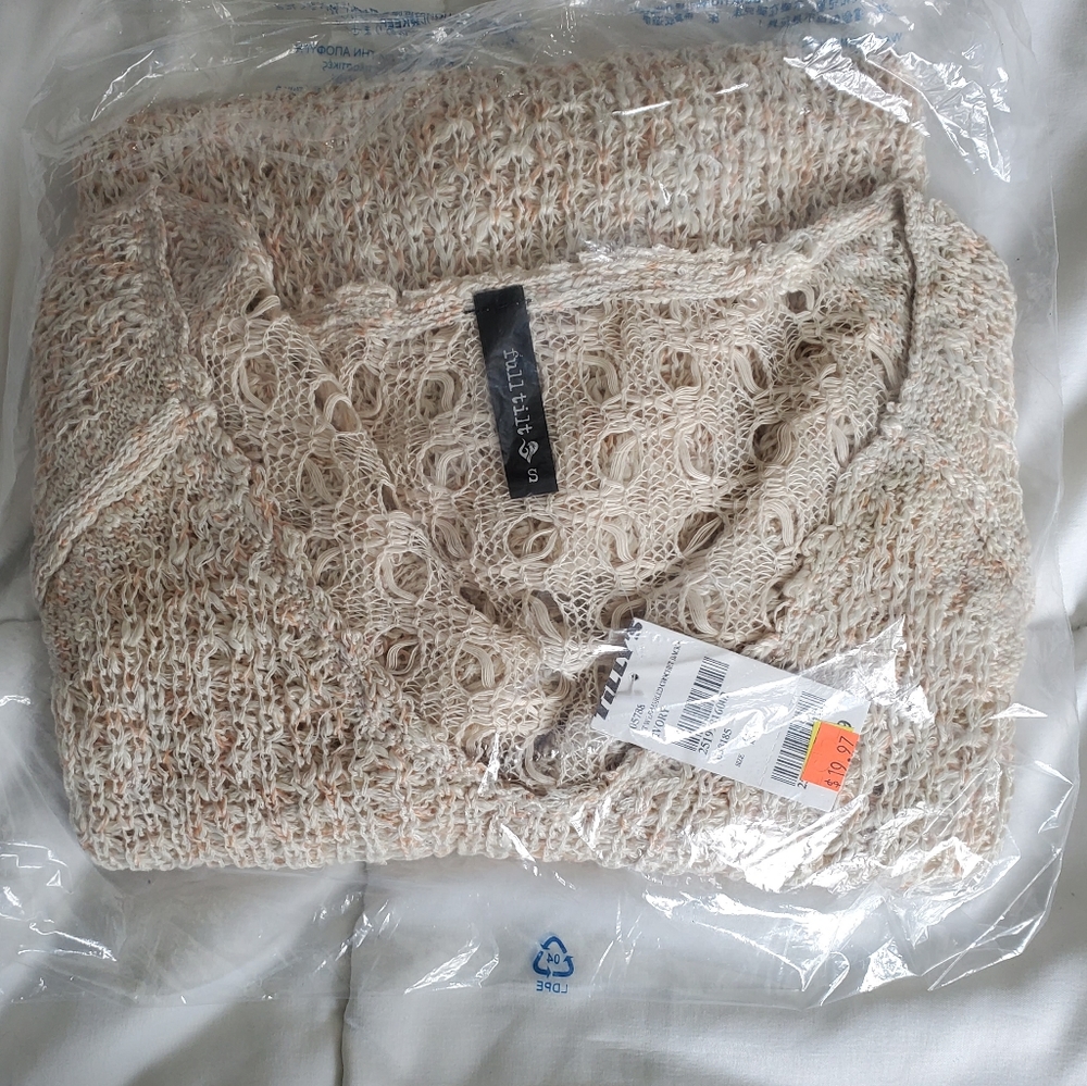 Brand new small Tilly's cardigan